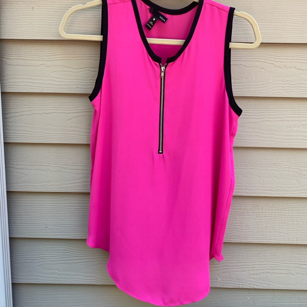 AQUA — hot pink crepe top with zipper detail